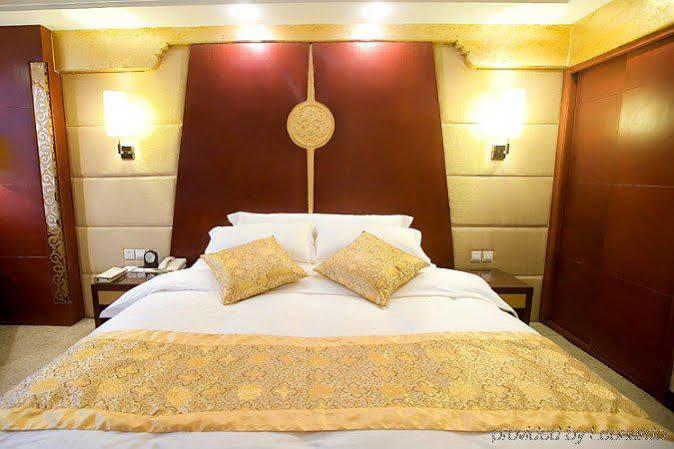 Minshan Lhasa Grand Hotel เฉิงตู ห้อง รูปภาพ